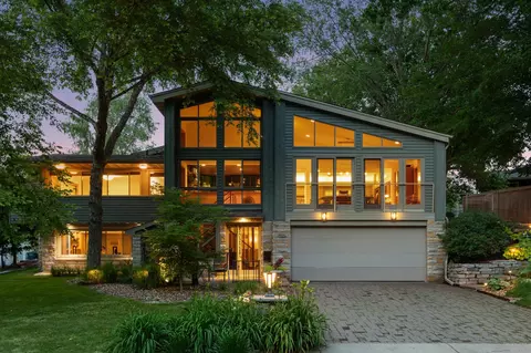 5020 Colonial Dr, Golden Valley, MN 55416