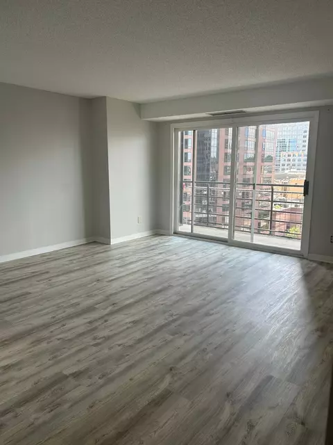 66 9th St E #1305, Saint Paul, MN 55101