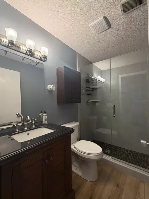 Bath - 374 Cherry St W, Mazeppa, MN 55956 photo 3 of 4