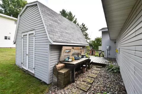 Exterior - 374 Cherry St W, Mazeppa, MN 55956 photo 7 of 13