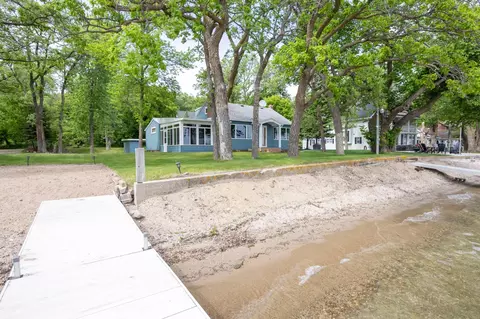 22558 Senns Beach Dr, Detroit Lakes, MN 56501