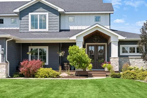 4580 204th St E, Prior Lake, MN 55372