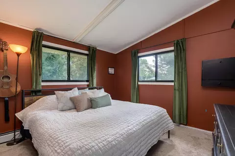 Bedroom - 712 Pine St, Nicollet, MN 56074 photo 1 of 6
