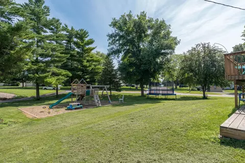 Exterior - 712 Pine St, Nicollet, MN 56074 photo 12 of 13