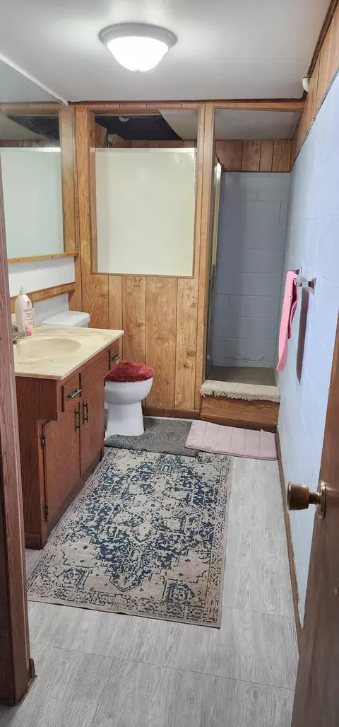 Bath - 601 N Bruce St, Marshall, MN 56258 photo 3 of 3
