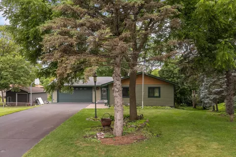 3325 Niagara Ln N, Plymouth, MN 55447