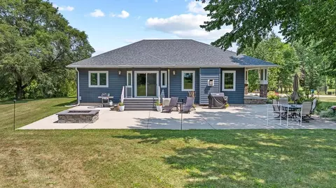 Exterior - 2615 210th Ave, Marshall, MN 56258 photo 2 of 19