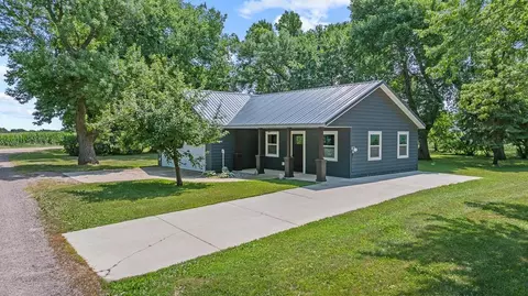 Exterior - 2615 210th Ave, Marshall, MN 56258 photo 3 of 19