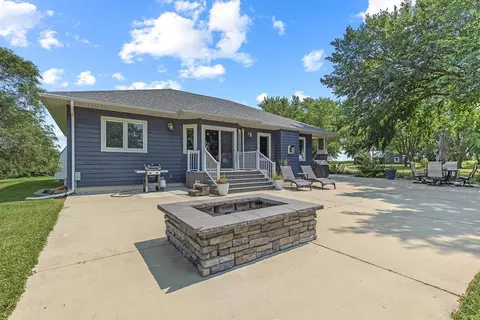 Exterior - 2615 210th Ave, Marshall, MN 56258 photo 14 of 19