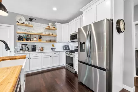 Kitchen - 2615 210th Ave, Marshall, MN 56258 photo 3 of 8