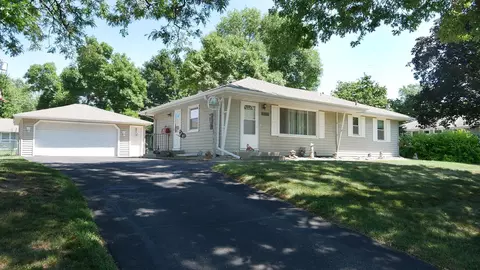 10717 Nord Ave S, Bloomington, MN 55437