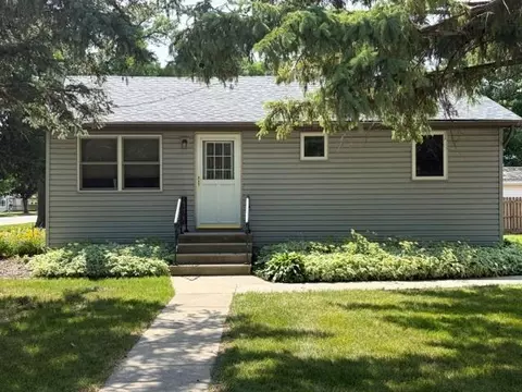 Exterior - 600 Elm Ave, Olivia, MN 56277 photo 2 of 9