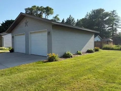 Exterior - 600 Elm Ave, Olivia, MN 56277 photo 9 of 9