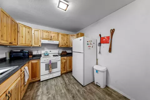 Kitchen - 511 Division St, Waterville, MN 56096 photo 3 of 3