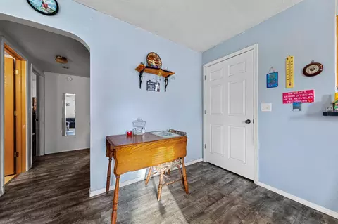 Entry Way - 511 Division St, Waterville, MN 56096 photo 4 of 4