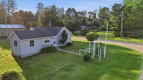 127 N 2nd Ave, Warba, MN 55793 photo 1
