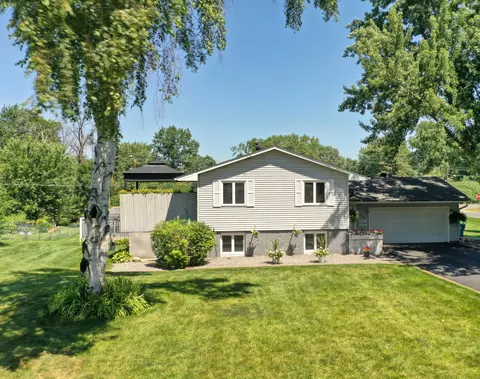 7398 214th St N, Forest Lake, MN 55025