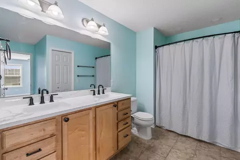 Bath - 13510 Brick Path, Rosemount, MN 55068 photo 2 of 2