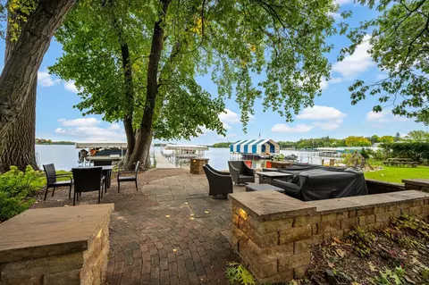 Exterior - 6658 Smithtown Rd, Excelsior, MN 55331 photo 5 of 11