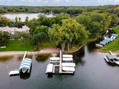 View/Area - 6658 Smithtown Rd, Excelsior, MN 55331 photo 1 of 6