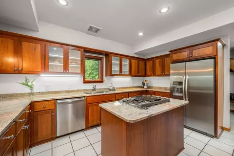 Kitchen - 6658 Smithtown Rd, Excelsior, MN 55331 photo 1 of 3