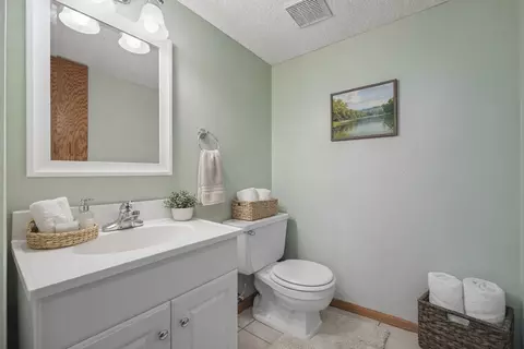 Bath - 15865 Griffon Path, Apple Valley, MN 55124 photo 2 of 2