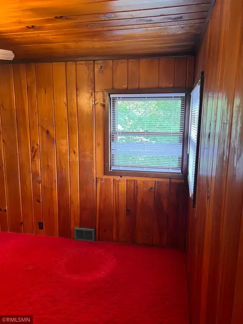 Bedroom - 1111 E Camp St, Ely, MN 55731 photo 4 of 8