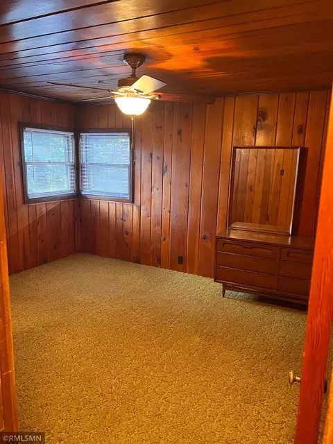 Bedroom - 1111 E Camp St, Ely, MN 55731 photo 5 of 8