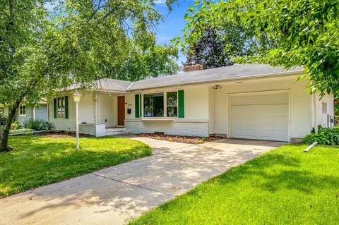 1345 Manomin Ave, West Saint Paul, MN 55118