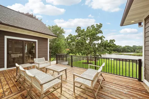 Exterior - 8524 Haeg Dr, Bloomington, MN 55431 photo 7 of 20
