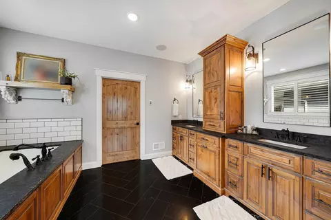 Bath - 8524 Haeg Dr, Bloomington, MN 55431 photo 1 of 7