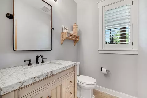 Bath - 8524 Haeg Dr, Bloomington, MN 55431 photo 5 of 7