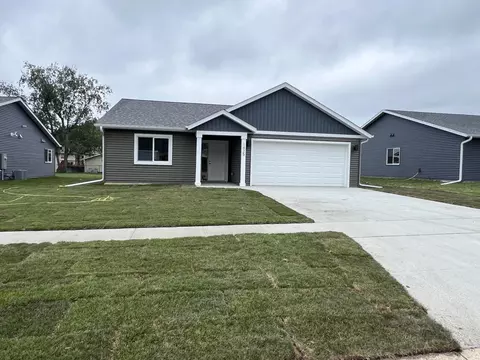 1425 Sunrise Ave SE, Rochester, MN 55904