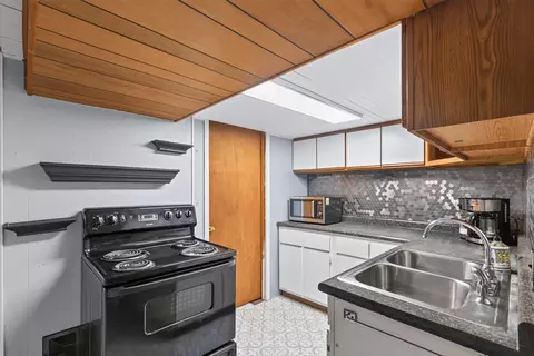 Kitchen - 209 Dayton Rd, Champlin, MN 55316 photo 2 of 3