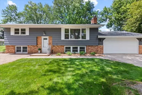 9131 Annapolis Ln N, Maple Grove, MN 55369