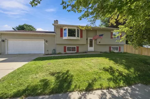 5520 23rd Ave NW, Rochester, MN 55901