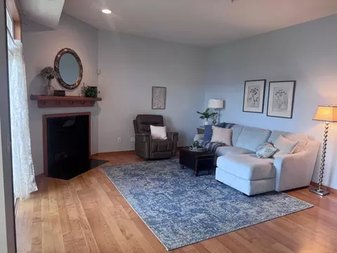 1244 County Road D E #102, Maplewood, MN 55109