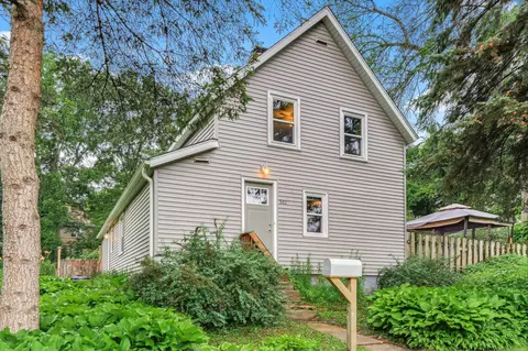 501 3rd St W, Hastings, MN 55033