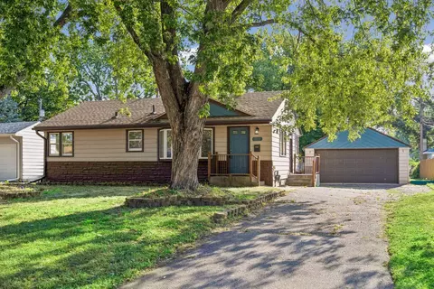 5318 Kentucky Ave N, Crystal, MN 55428