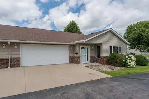 1355 Adams St, Mankato, MN 56001