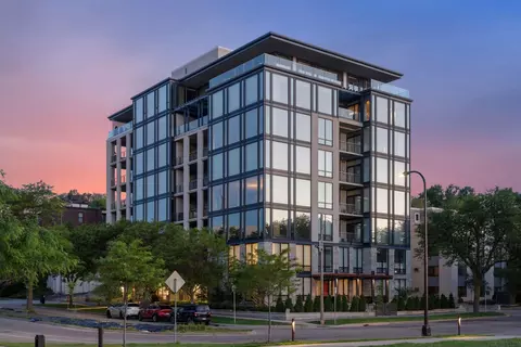 301 Kenwood Pkwy #600, Minneapolis, MN 55403