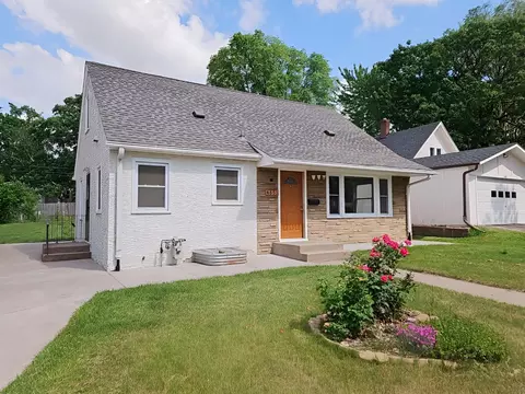 4651 6th St NE, Columbia Heights, MN 55421