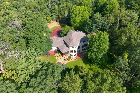 720 Timber Ln, Shoreview, MN 55126