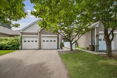 15003 Windemere Ln, Burnsville, MN 55306