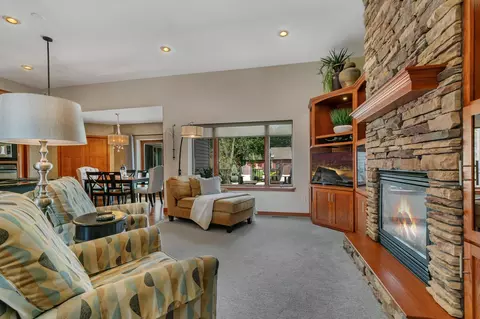 Living - 2011 Temminck Rd, Saint Cloud, MN 56301 photo 3 of 5