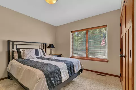 Bedroom - 2011 Temminck Rd, Saint Cloud, MN 56301 photo 7 of 9