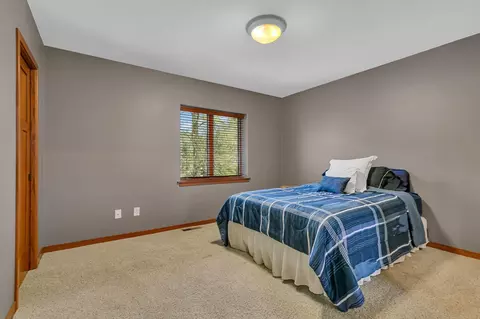 Bedroom - 2011 Temminck Rd, Saint Cloud, MN 56301 photo 5 of 9
