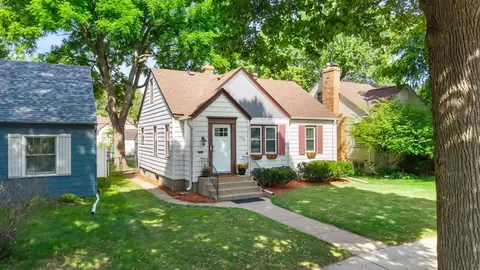 2930 Cleveland St NE, Minneapolis, MN 55418
