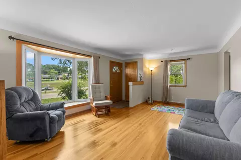Living - 3255 Highway 55, Eagan, MN 55121 photo 5 of 5