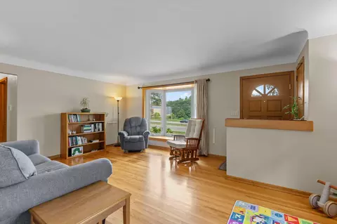 Living - 3255 Highway 55, Eagan, MN 55121 photo 1 of 5